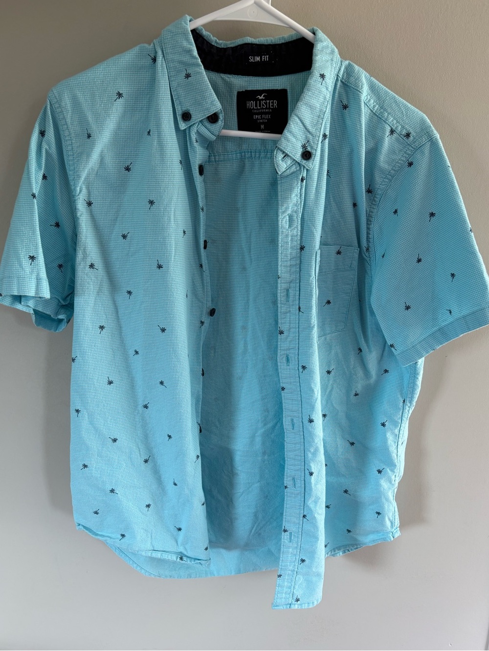 Hollister Short Sleeve Button-Down Shirt - Aqua with Navy Palm Print